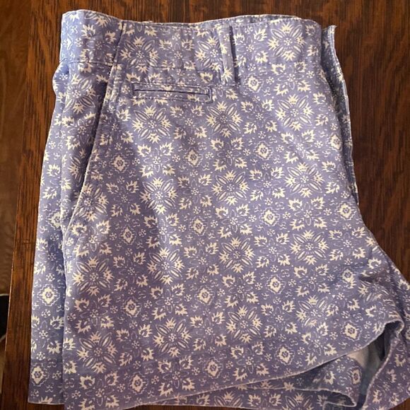 Gap shorts size 12 - 3 inch inseam- - Picture 10 of 10